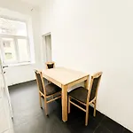 W Apartment - Brigittenau Area Mm7